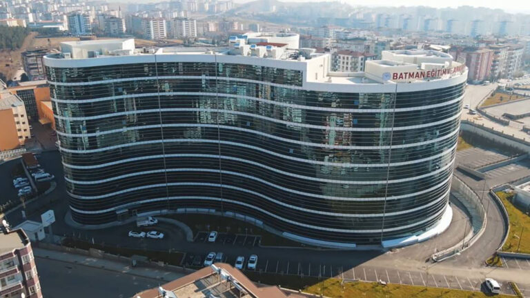 Batman 300 Yataklı Kadın Doğum Hastanesi